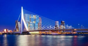 Rotterdam’s waterstofhub trekt €2 miljard buitenlandse investeringen