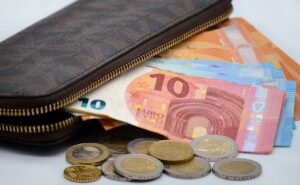 Hoe Inflatie Wereldwijd de Consumentbestedingen Beïnvloedt Hoe Inflatie Wereldwijd de Consumentbestedingen Beïnvloedt